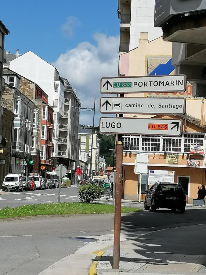 Cuatro Caminos Hotel Sarria Bagian luar foto