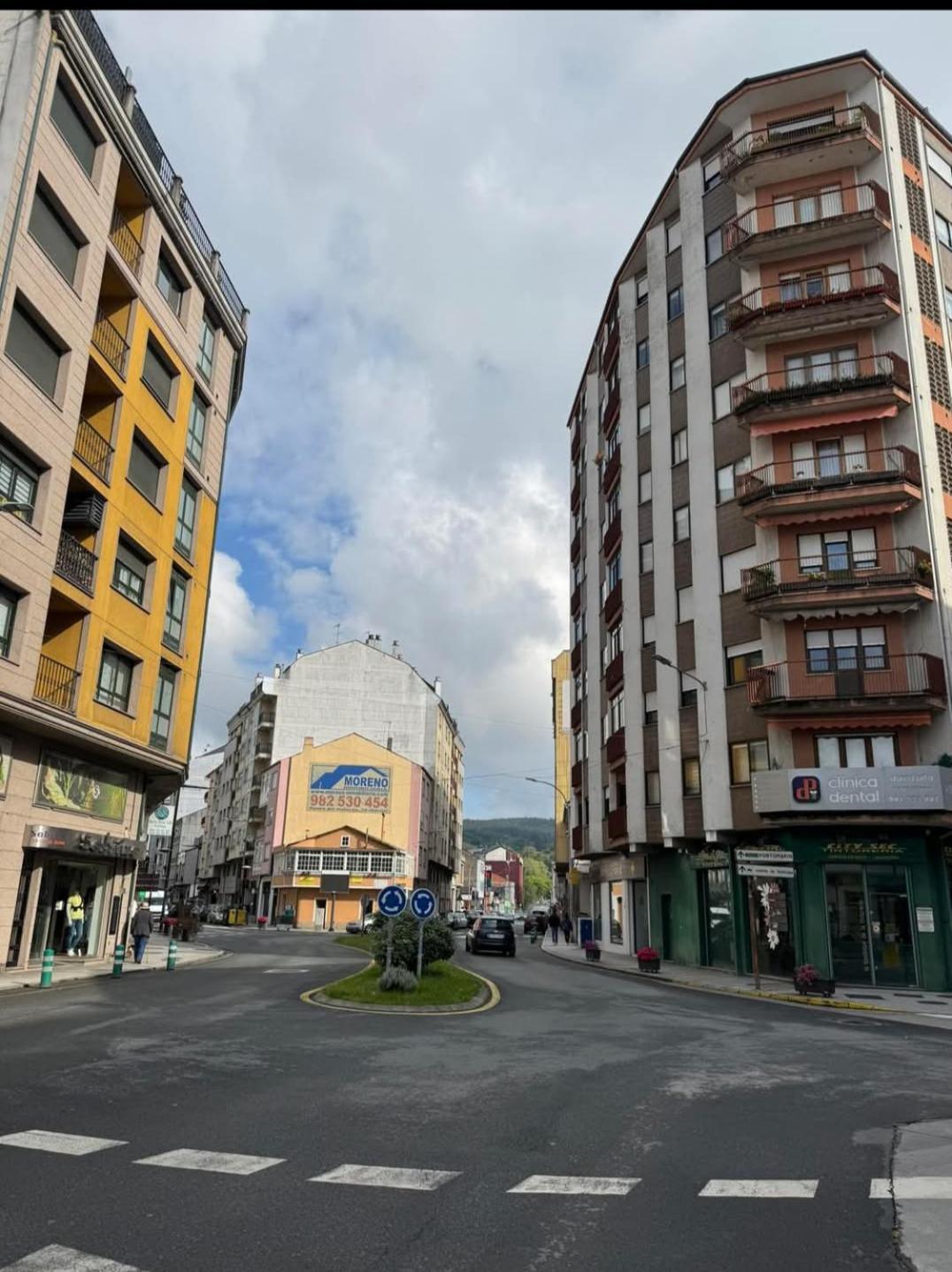 Cuatro Caminos Hotel Sarria Bagian luar foto